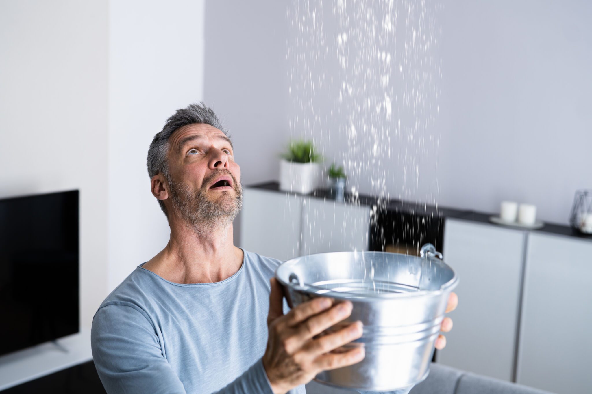 Water Flood And Pipe Leak In House